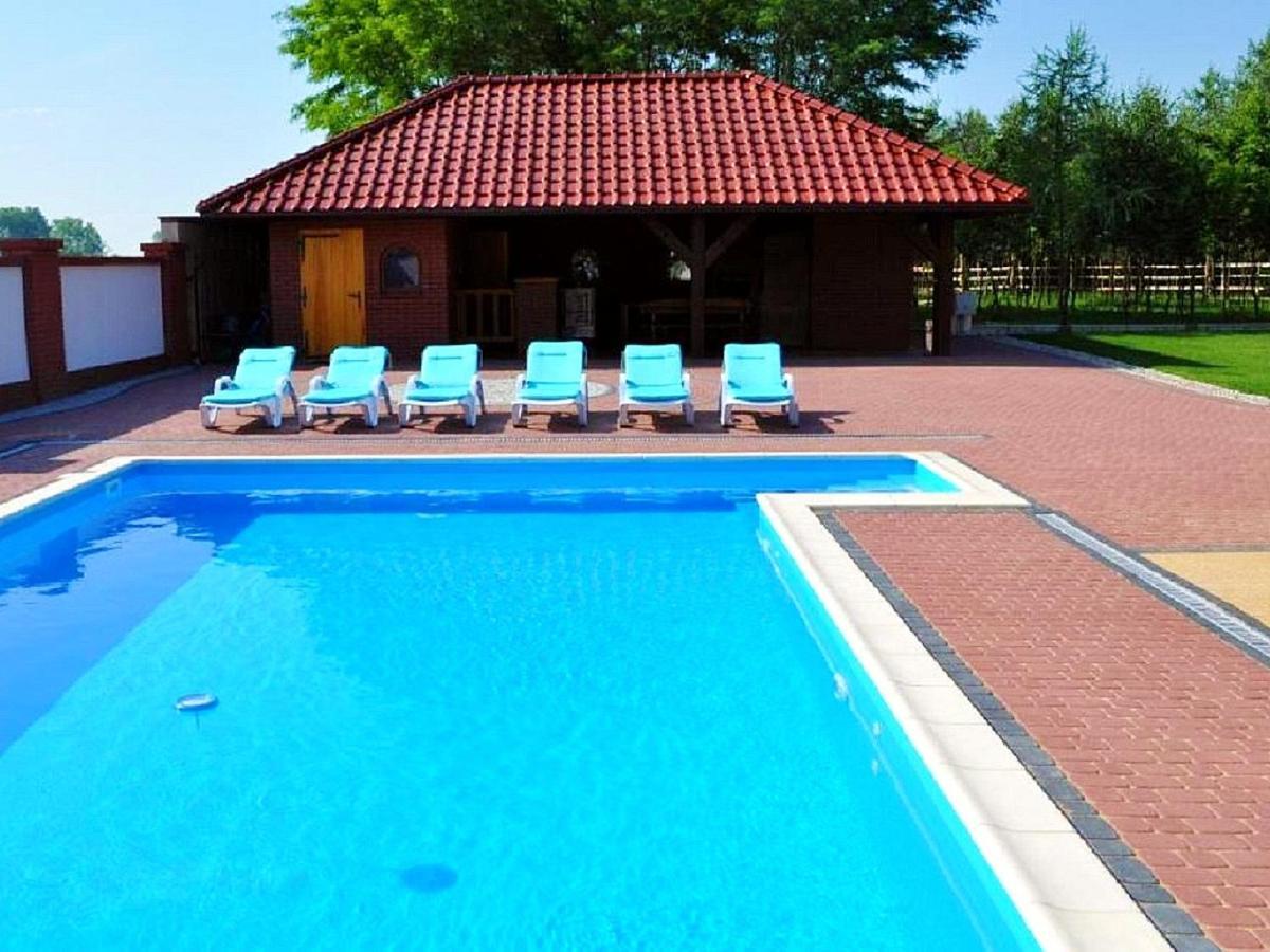Osrodek Agroturystyczny Zacisze Villa Giewartow Ngoại thất bức ảnh